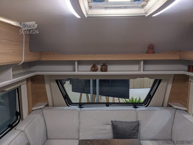 Kelioninis namelis ant ratų Burstner B66  465 TS