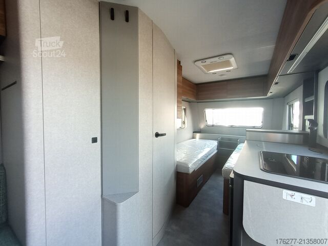Touring caravan Eriba NovaLine 470