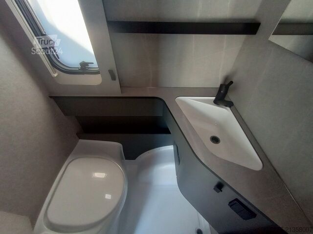 Touring caravan Eriba NovaLine 470