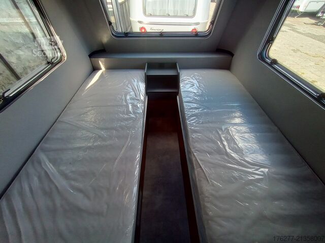 Potovalna prikolica Eriba NovaLine 470