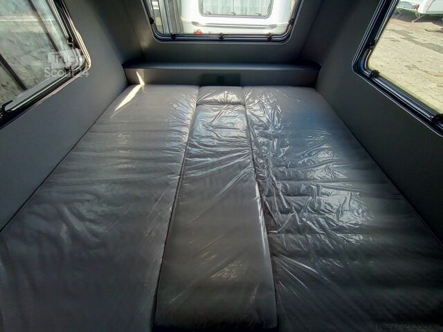 Potovalna prikolica Eriba NovaLine 470