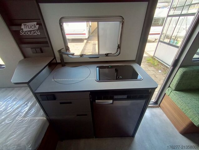 Potovalna prikolica Eriba NovaLine 470