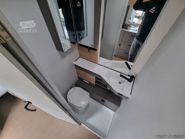 Kelioninis namelis ant ratų Burstner B66 490 TL