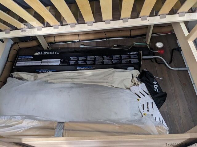 Tur karavanı Burstner Premio Life 430 TS