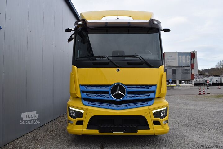 Kuorma-auton runko MERCEDES-BENZ eActros 300 L 6x2 AHK
