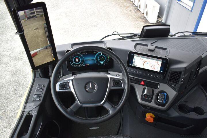 Kuorma-auton runko MERCEDES-BENZ eActros 300 L 6x2 AHK