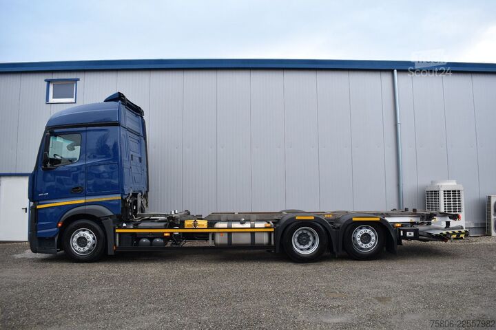 Камион със сменяема надстройка MERCEDES-BENZ Actros 2542 L 6x2 BDF LBW Retarder AHK