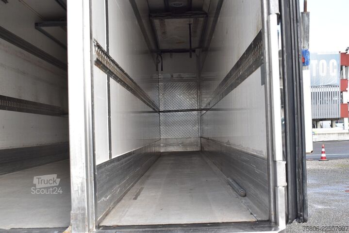 Caminhão frigorífico MERCEDES-BENZ Atego 1530 2-Zonen Tiefkühl Carrier LBW