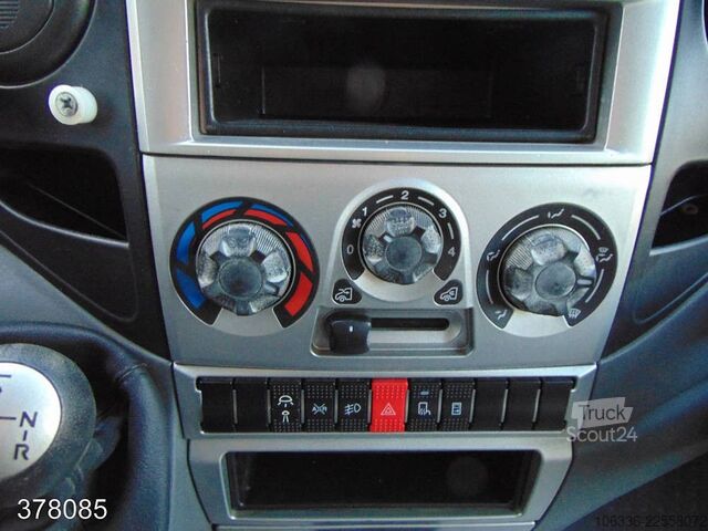 Кутиевиден ван IVECO Daily 35 S 11 A / P Maxi Postkoffer REGALSYSTEM