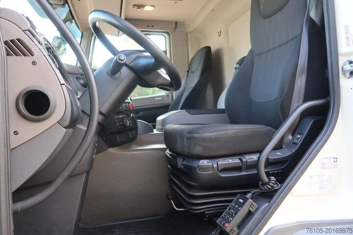 Box body DAF CF 290 FA Bak + klep Dhollandia 2000 KG