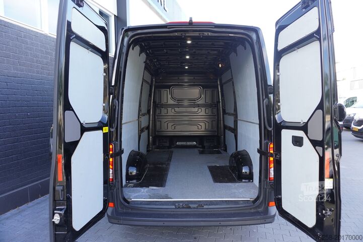 Delivery van Volkswagen Crafter 2.0 TDI 140PK Automaat L4H3 EURO 6 - Ai...