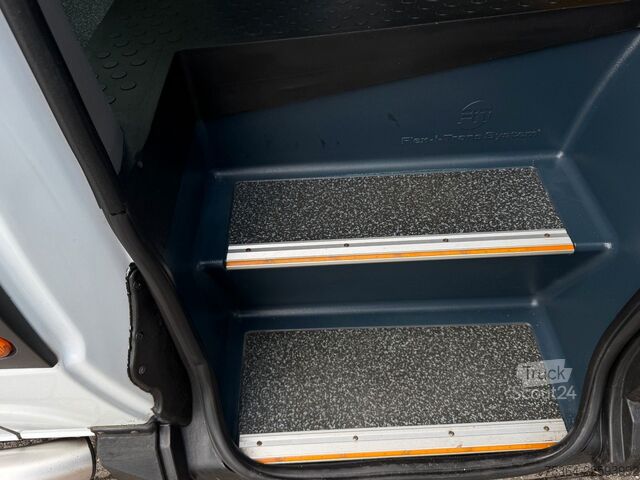 Мікроавтобус MERCEDES-BENZ Sprinter 313 Cdi L2H2 Flex-i-Trans 9 Sitze+Lift