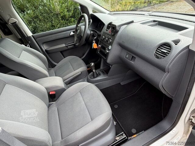 Microbuz VW Caddy Maxi 1.6 Tdi 5 Sitze Rollstuhlrampe Klima