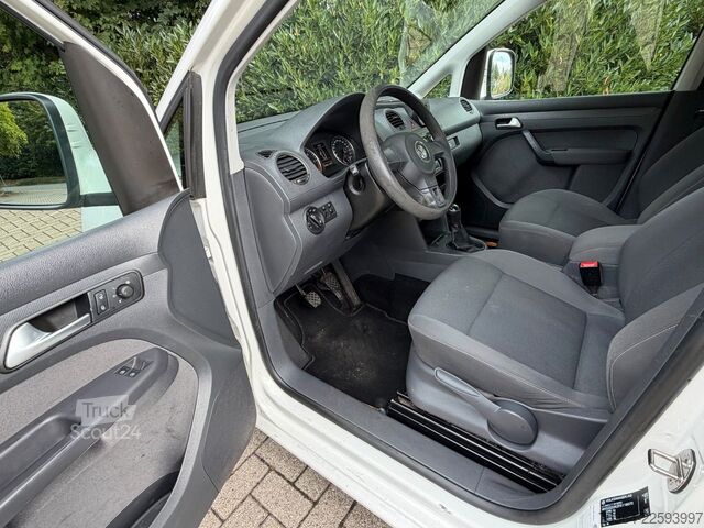 Microbuz VW Caddy Maxi 1.6 Tdi 5 Sitze Rollstuhlrampe Klima