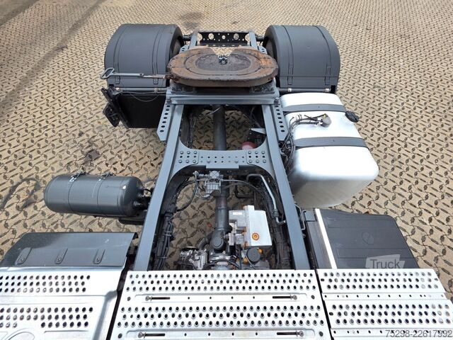 Standarta vilcējs MERCEDES-BENZ Actros 1846 | 6E | Retarder | Xenon | PTO