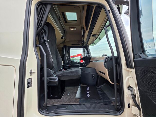 Standarta vilcējs MERCEDES-BENZ Actros 1846 | 6E | Retarder | Xenon | PTO