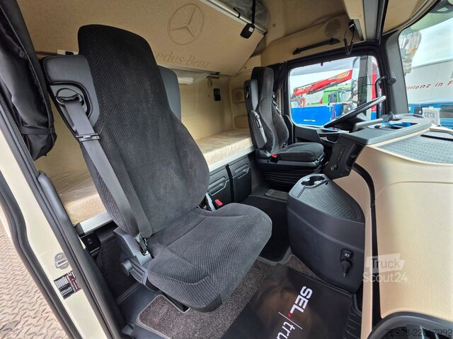 Standarta vilcējs MERCEDES-BENZ Actros 1846 | 6E | Retarder | Xenon | PTO