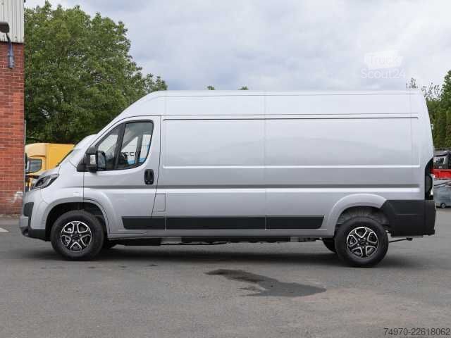 شاحنة بانل Iveco E SuperJolly J35F20EV