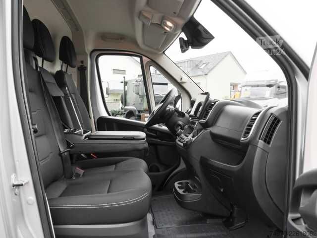 شاحنة بانل Iveco E SuperJolly J35F20EV