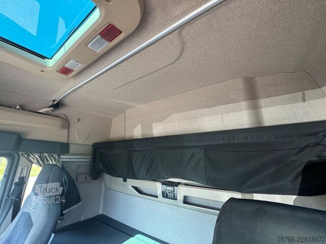 شاحنة مشروبات MAN TGX 26.580 XLX / LBW / LENKAHSE / D 38 MOTOR