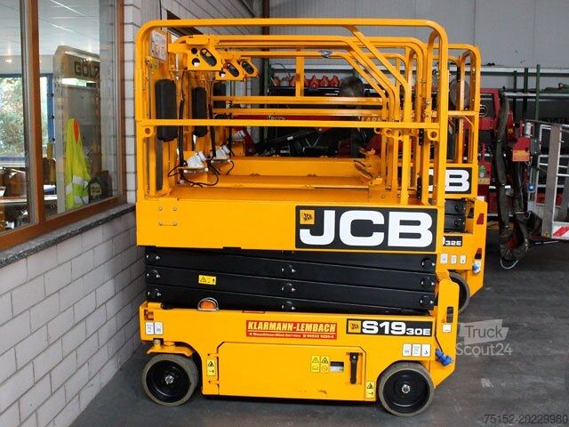 Nożycowe platformy robocze JCB S 1932 E