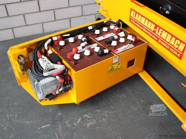 Podizanje makaza JCB S 1932 E
