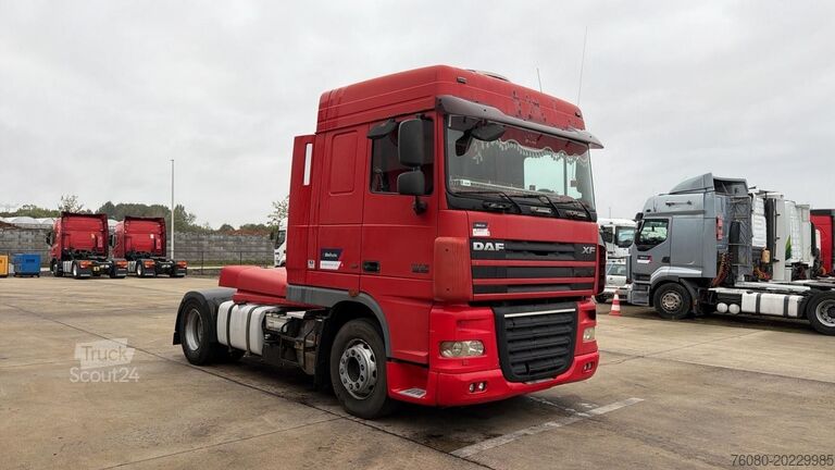 Tracteur standard DAF XF 105.460 (BOITE MANUELLE / MANUAL GEARBOX)