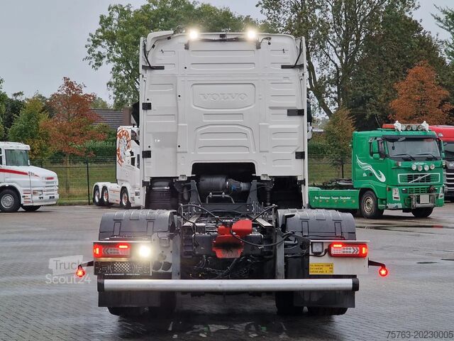 Fahrgestell mit Fahrerhaus Volvo FH 13.500 Globetrotter 6x2 - I Save - PTO - 4.3...