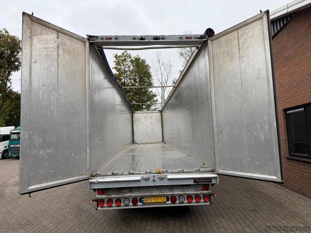 Bevægeligt gulv Kraker CF200 92m3 Liftas Cargo Floor 3 jaar oud!