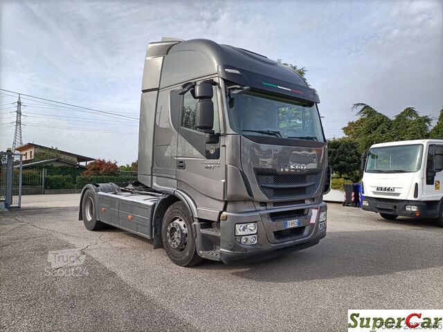 Yol traktörü Iveco STRALIS 440S46