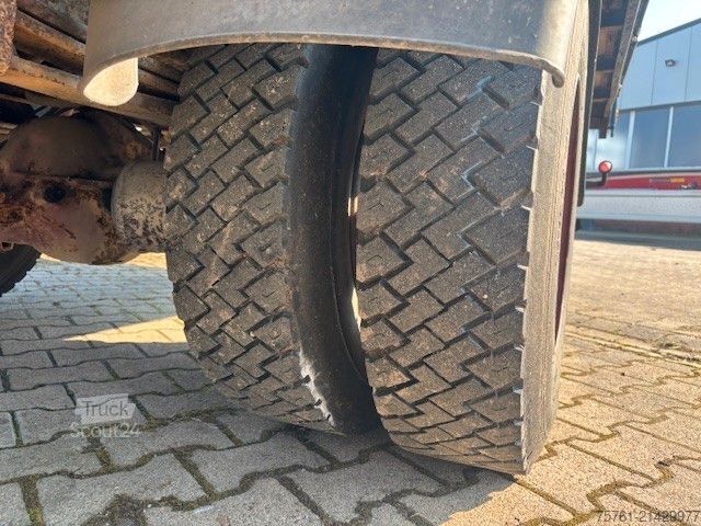 Transporter mit Pritsche & Plane MERCEDES-BENZ 814 Blatt-Blatt 6 Zylinder