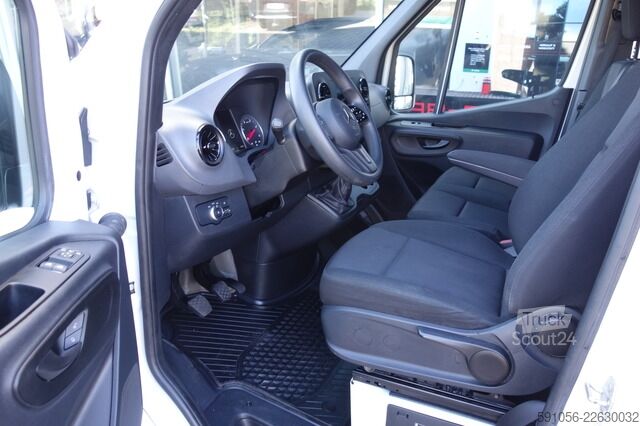 شاحنة بانل mercedes-benz Sprinter 211 CDI Kasten L2H2 360°KAM/STDHZG/AHK