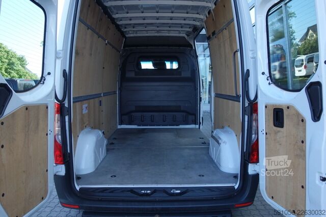 شاحنة بانل mercedes-benz Sprinter 211 CDI Kasten L2H2 360°KAM/STDHZG/AHK
