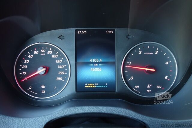 شاحنة بانل mercedes-benz Sprinter 211 CDI Kasten L2H2 360°KAM/STDHZG/AHK