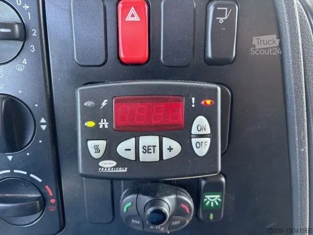Jäähdytetyt/pakastetut kuljetukset Mercedes-Benz Atego 816 L 4x2 ORIGINAL DUTCH COOLER TRUCK WIT...