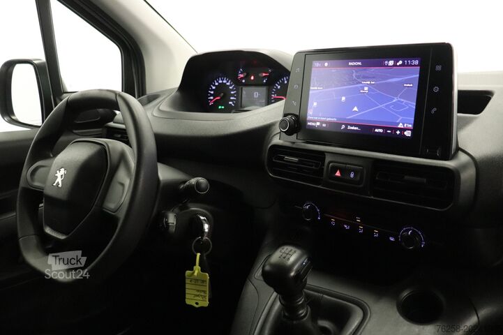 Break cu acoperiș înalt Peugeot Partner 1.2 PT 110PK Benzine! EURO 6 - Airco - ...