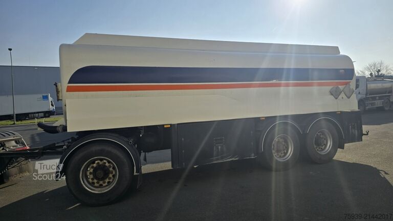 Tanker trailer  Tankanhänger - 22.000 Liter - 3 Kammern