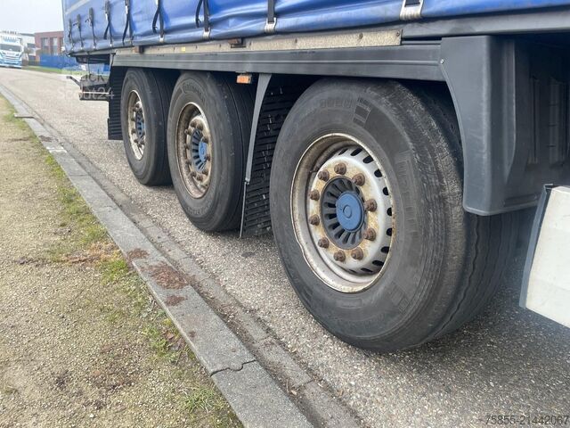 Bīdāmie tentiņi Krone N/A Tautliner / Coil / Discbrakes / SAF Axles /...