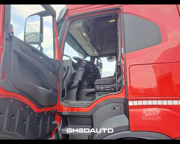 Standardni vlačilec IVECO TRATTORE STRADALE IVECO S-WAY 480 CON ADR