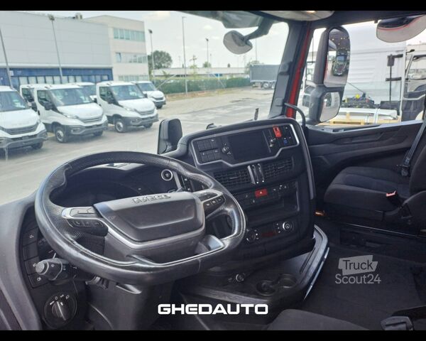 Standardni vlačilec IVECO TRATTORE STRADALE IVECO S-WAY 480 CON ADR