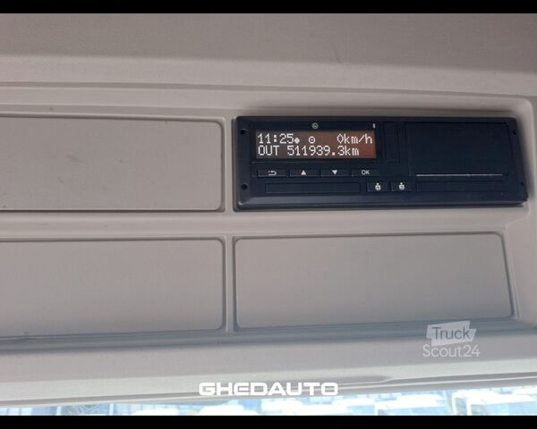 Standardni vlačilec IVECO TRATTORE STRADALE IVECO S-WAY 480 CON ADR