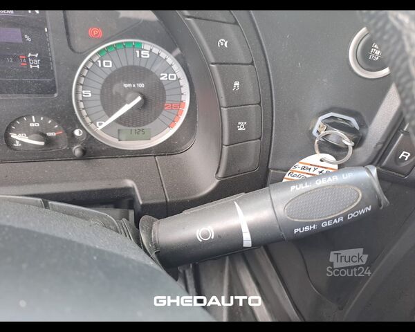 Standardni vlačilec IVECO TRATTORE STRADALE IVECO S-WAY 480 CON ADR