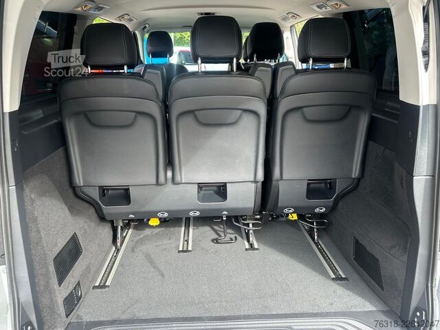 Minibusz Mercedes-Benz EQV 300 lang Leder elek. Türen Alpingrau 2xklima