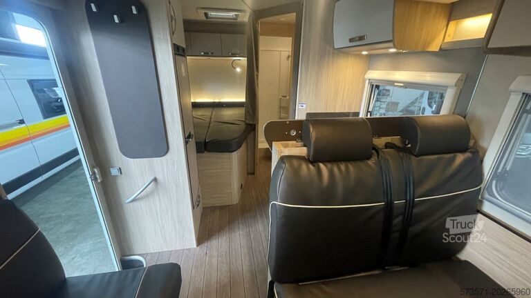 Teilintegriertes Wohnmobil Fiat Ducato Carasuite 650 MF Teilintegriert | Voll ausgestattet