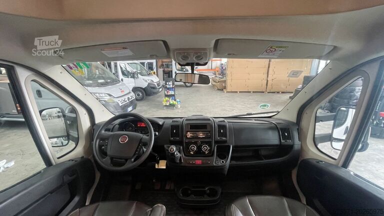 Teilintegriertes Wohnmobil Fiat Ducato Carasuite 650 MF Teilintegriert | Voll ausgestattet