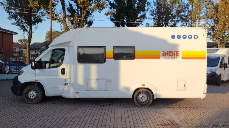 Teilintegriertes Wohnmobil Fiat Ducato Carasuite 650 MF Teilintegriert | Voll ausgestattet