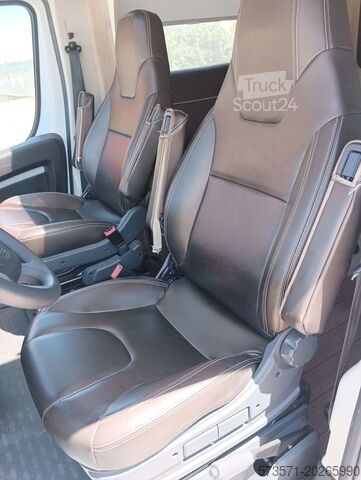 Teilintegriertes Wohnmobil Fiat Ducato Carasuite 650 MF Teilintegriert | Voll ausgestattet