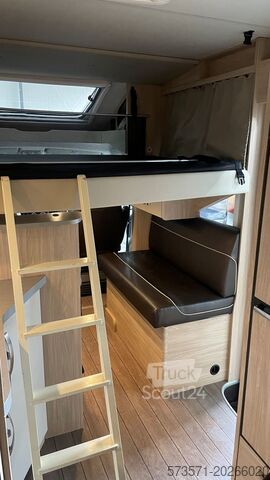Teilintegriertes Wohnmobil Fiat Ducato Carasuite 650 MF Teilintegriert | Voll ausgestattet