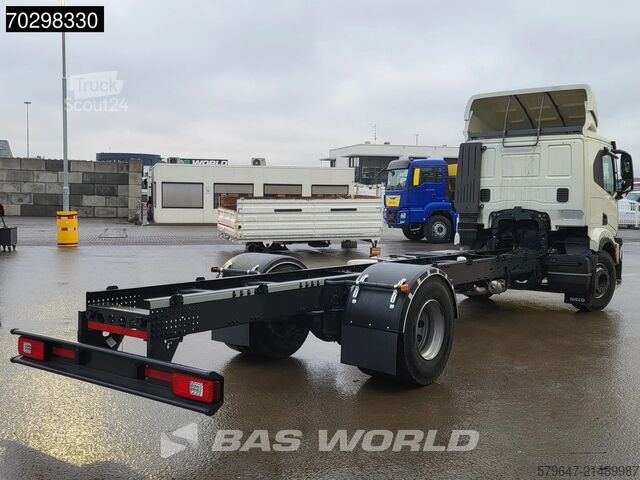 Kabinli şasi Iveco S-WAY 340 4X2 NEW! Chassis Automatic LED ACC Eu...