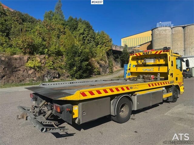  MAN TGL 12.220 4x2 Wrecker Truck